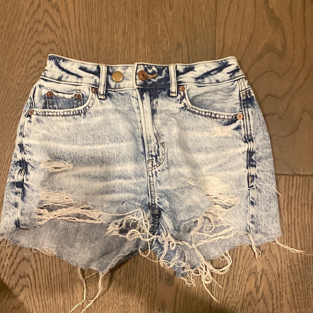 AMERICAN EAGLE JEAN SHORTS SIZE 00 (lightly worn)